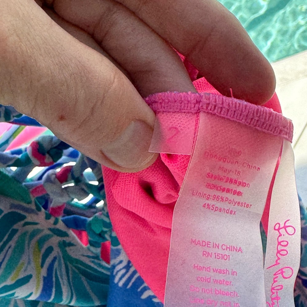 🩵🩷Lilly Pulitzer Lattice~Isle of Paradise Swimsuit - Blue and Pink Tropical🐠🦩 - Picture 11 of 12